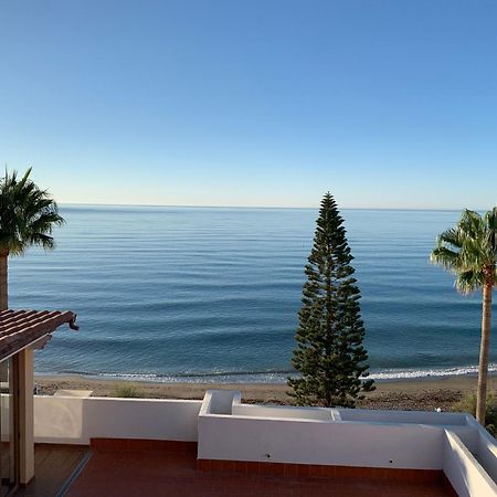 Penthouse On The Beachfront エステポナ エクステリア 写真