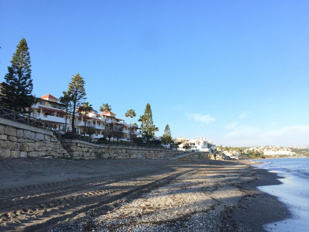 Penthouse On The Beachfront エステポナ エクステリア 写真